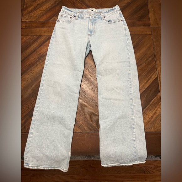 Abercrombie & Fitch Low Rise Baggy Jeans - Picture 3 of 5
